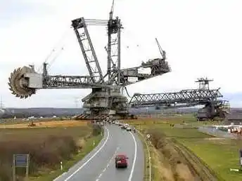 land mega machine